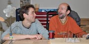 Betreuung in der Stiftung Rütimattli: Stefan Ziegler (links) mit Hanspeter Halter. (Bild: PD)