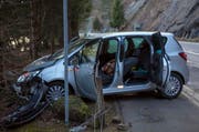 Der Wagen war von Gersau her unterwegs Richtung Brunnen. (Bild: Geri Holdener, Bote der Urschweiz)