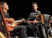 Der Abräumer des ersten Abends: Herbert Pixner (rechts) mit seiner Band auf der «Alpentöne»-Bühne. (Bild: Urs Hanhart (18. August 2017))
