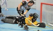 Der RHC Uri, hier mit German Dates (am Ball), muss bei der Chancenauswertung effizienter agieren. (Bild: Urs Hanhart (Seedorf, 29. März 2017))