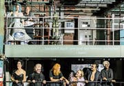 Aushängeschild für ebenso innovatives wie volksnahes Raumtheater: Verdis «Rigoletto» in einer Viscosihalle. (Bild: LF/Ingo Höhn (16. Oktober 2016))