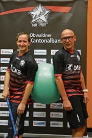 Hubi Flüeler (rechts) zusammen mit Michal Rybka, dem Ad-Astra-Trainer von letzter Saison. (Bild: Simon Abächerli)
