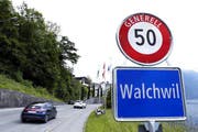 Hier, von Zug in Richtung Arth, gilt seit März statt Tempo 60 nur noch Tempo 50. (Bild Werner Schelbert)