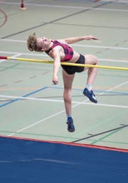 Die 21-jährige Géraldine Ruckstuhl aus Altbüron realisiert mit übersprungenen 1,81 Metern eine persönliche Bestleistung. (Bild: Hanspeter Roos (Magglingen, 4. Februar 2018))