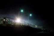 Archivbild: Das Flüchtlingslager in Moria auf der Insel Lesbos. (Bild: AP Photo)