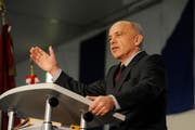 Hat Geldsorgen: Bundesrat Ueli Maurer. (Bild: Maria Schmid Neue ZZ)