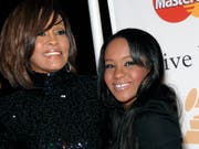 Sind jetzt beide tot: Sängerin Whitney Houston mit Tochter Bobbi Kristina Brown (Archivbild) (Bild: KEYSTONE/AP R-STEINBERG/DAN STEINBERG)