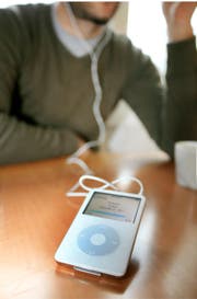 Apple iPod. (Bild: Nadia Schärli/ Archiv)