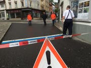 Die Polizei startet ihre Ermittlungsarbeiten. (Bild: Benno Kälin, TeleZüri)