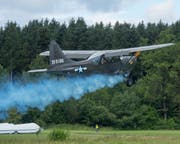 Flüügerchilbi 2017: Stinson L-5 Sentinel Propellerflugzeug (1944) (Bild: Leserbild: Mario Burger)