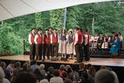 Neben den ausländischen Gästen immer ein Highlight am Obwald: die einheimischen Jodler. (Bild: Manuela Jans-Koch (Giswil, 30. Juni 2016))