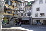 Die Fachgeschäfte würden eine Temporeduktion im Dorfkern befürworten. (Bild: Archiv OZ)