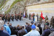 Divisionär Lucas Caduff sprach an der Suworow-Gedenkfeier zu den Gästen. Bild: Paul Gwerder (Andermatt, 24. September 2016)