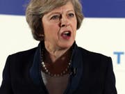 Seit Montagabend ist klar: Theresa May wird nächste Premierministerin von Grossbritannien. Nachdem ihre Konkurrentin Andrea Leadsome überraschend ihren Rückzug aus dem Rennen um das Amt erklärt hat, gab auch Premier David Cameron seinen Rücktritt per Mittwoch bekannt. (Bild: Keystone/EPA/CHIRS RADBURN)