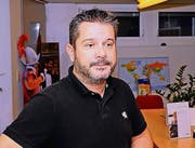 Geschäftsleiter Adrian Müller vom Brunner Travelpoint. (Bild: Thomas Bucheli / Bote der Urschweiz)