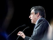 François Fillon bei einer Wahlkampfrede am Dienstag in Courbevoie bei Paris. (Bild: Keystone/EPA/ETIENNE LAURENT)