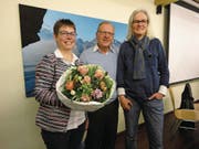 Marianne Amstad (rechts) ersetzt Dorothea Zimmermann (links) im Vorstand. In der Mitte Präsident Heinz Wyss. (Bild: Ruedi Wechsler (23. März 2018))