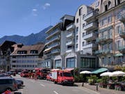 Die Strassensperrung war nur von kurzer Dauer. (Bild: Geri Holdener, Bote der Urschweiz)