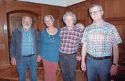 Von links: Hans Gisler, Präsident der Union der Christlichsozialen Uri, Verena und Wendelin Gisler, die Mieter des Kulturklosters Altdorf, und Korporationsschreiber Pius Zgraggen anlässlich der GV der Union im Kulturkloster Altdorf. (Bild: Heidi Jauch-Dittli (Altdorf, 11. Mai 2017))