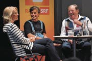«Persönlich»-Moderatorin Sonja Hasler (links) im Gespräch mit Madlen Arnold und Noldi Abplanalp. (Bild: Urs Hanhart (Altdorf, 18. Juni 2017))