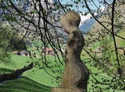 Die anmutige Sagenfigur am Waldrand beim Birchi inspirierte zum Fotowettbewerb «Zum Verlieben – das Isenthal». (Bild: PD)