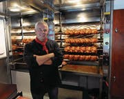 Rick Martin war ein Gourmetkoch, bevor er anfing, Poulets am Strassenrand zu verkaufen. (Bild: Urs Hanhart (Altdorf, 27. September 2017))