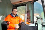 Andreas Infanger (27) erlebt als Lokführer die Natur auf eine Art und Weise, wie es nur wenige können. (Bild Anian Heierli)