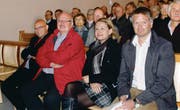 Im Einsatz für die Besitzer von Zweitwohnungen – (von links) Gemeindepräsident Rolf Züllig; Präsident von Toggenburg Tourismus, Ueli H. Burkart; die scheidende Tourismusdirektorin Christine Bolt und der neu amtierende Geschäftsführer von Toggenburg Tourismus, Roger Meier. (Bild: Adi Lippuner)