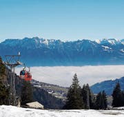 Nur ein Wolkenmeer trennt die Österreicher Berge vom Toggenburg