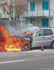 Am Auto ist ein Totalschaden entstanden. (Bild: Kapo TG)