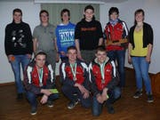 Für besondere Leistungen ausgezeichnet, stehend von links: Nicola Stillhart, MSV Ganterschwil, Bruno Giezendanner, MSV Libingen, Jonas Breit, MSV Ganterschwil, Silvan Kläger, SG Bütschwil, Erika Breitenmoser, MSV Wiesen, 1. Rang Wettschiessen der Leiter, Andrea Dörig, MSV Wiesen, Jungschützenleiterin; kniend von links: Reto Breitenmoser, Lukas Brändle und Pascal Breitenmoser (alle MSV Wiesen).