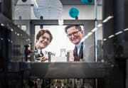 Die Geschwister Daniela und Thomas Früh, die zusammen mit Ulrich Paganini die Intracosmed AG leiten. (Bild: Michel Canonica (Bühler, 16. Juni 2017))