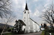Die evangelische Kirche Wittenbach machte es vor, die katholische zieht nach: Die Glocken schweigen in der Nacht. (Bild: Urs Bucher)