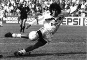 Der Chilene Ivan Zamorano war vor 25 Jahren die Attraktion beim FC St.Gallen. Später wurde der torgefährliche Angreifer bei Real Madrid zum Weltstar. (Bild: Archiv/St.Galler Tagblatt)