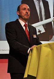 Applaus für Linus Spirig: Die Genossenschafter dankten dem langjährigen Bankleiter. (Bilder: Seraina Hess)