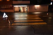 Auf diesem Fussgängerstreifen wurde der Teenager angefahren. (Bild: Kapo SG)