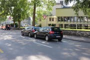 Die Polizei sucht Zeugen dieses Unfalls auf der Fürstenlandstrasse. (Bild: Stapo SG)