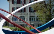 Den Mitarbeitern der Gemeindeverwaltung erteilten die Wittenbacher in einer Umfrage besonders gute Noten. (Bild: Ralph Ribi (24. April 2015))
