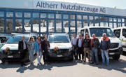 Fahrzeuge aus Nesslau für das junge Kader des Ostschweizer Skiverbands (Bild: Martina Signer)