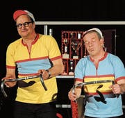 Treibens spassig auf der Bühne: Andreas «Resli» Burri und Pascal Dussex. (Bild: Michael Hug)