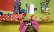 Eine gute Kinderbetreuung soll sichergestellt sein.Symbolbild: Jil Lohse