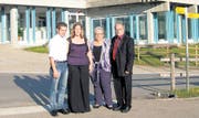 Von Vetsch zu Vetsch – die Jungen übernehmen die Leitung des Reka-Feriendorfes in Wildhaus: (von links) Urs und Sybille Vetsch, Ursula und Erich Vetsch. (Bild: pd)
