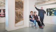 Sylvia Geel, Claudia Züllig und Daniel Stiefel stellen gemeinsam in der Kellergalerie im Schloss Dottenwil aus. (Bild: Samuel Schalch)