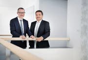 Gut gelaunt: TKB-Chef Heinz Huber (links) und Bankratspräsident René Bock am Hauptsitz. (Bild: Andrea Stalder (Weinfelden, 20. Februar 2018))