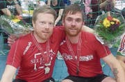 Das Duo Timo Reichen (links) und Lukas Schönenberger holte an der Schweizer Meisterschaft in Schöftland die Silbermedaille. (Bild: PD)