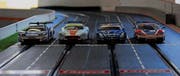 Kurz vor dem Start: Motoren heulen bei den Mini-Autos zwar keine auf. Dennoch sind die Rennen um den ersten Platz hart umkämpft. (Bilder: bp)
