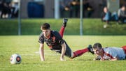 Der FC Abtwil und Reto Nef (links) unterliegen 0:3. (Bild: Michel Canonica)