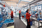 Blick ins Hilti-Werk im vorarlbergischen Thüringen, das 450 Mitarbeitende und 70 Lernende beschäftigt. (Bild: PD)