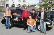 Die Initianten (von links): Rolf Schück, Notarzt, Rebstein; Andreas Eggenberger, Marbach; Renate Gut, Rebstein; Henry E. Merkli, Widnau; kniend vorne: Bernd Fritz, Marbach. (Bild: pd)