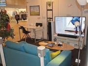 Das voll vernetzte Wohnzimmer im Säntispark ist bis 9. April offen. (Bild: Tim Wirth)